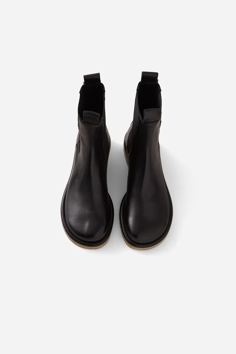 Chelsea boots with crepe sole
