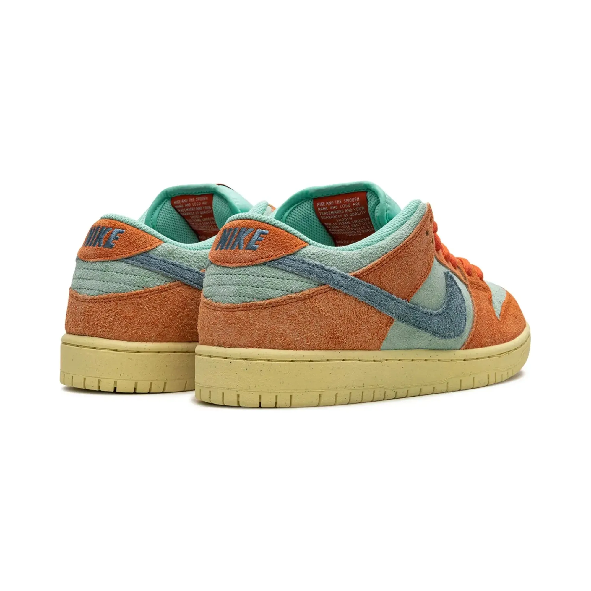 Nike SB Dunk Low "Orange Emerald Rise"