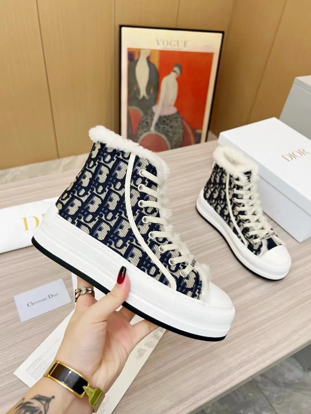 SE1462 Walk'n'Dior Platform Sneaker / Size5-11